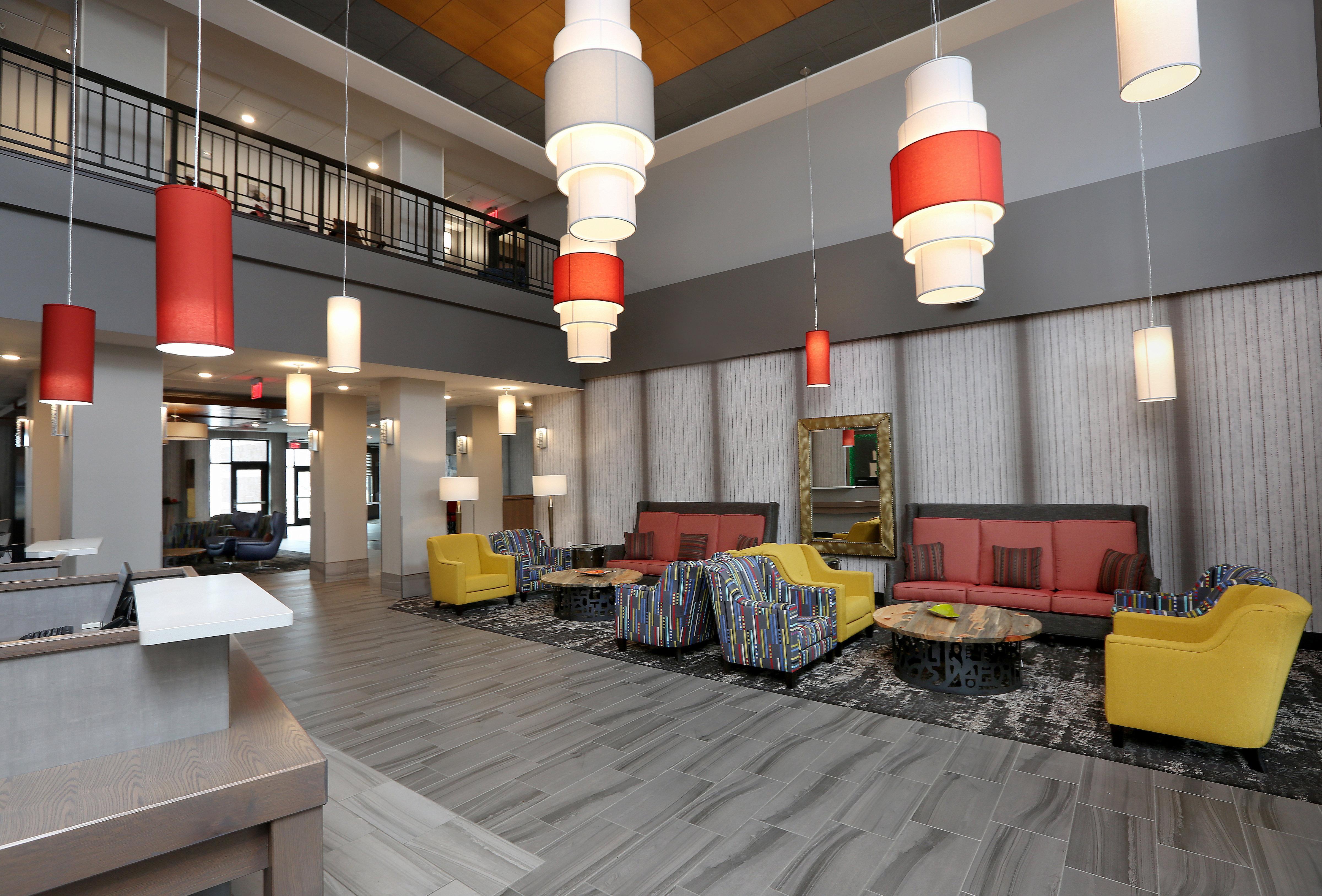 Holiday Inn & Suites Sioux Falls - Airport By Ihg Buitenkant foto